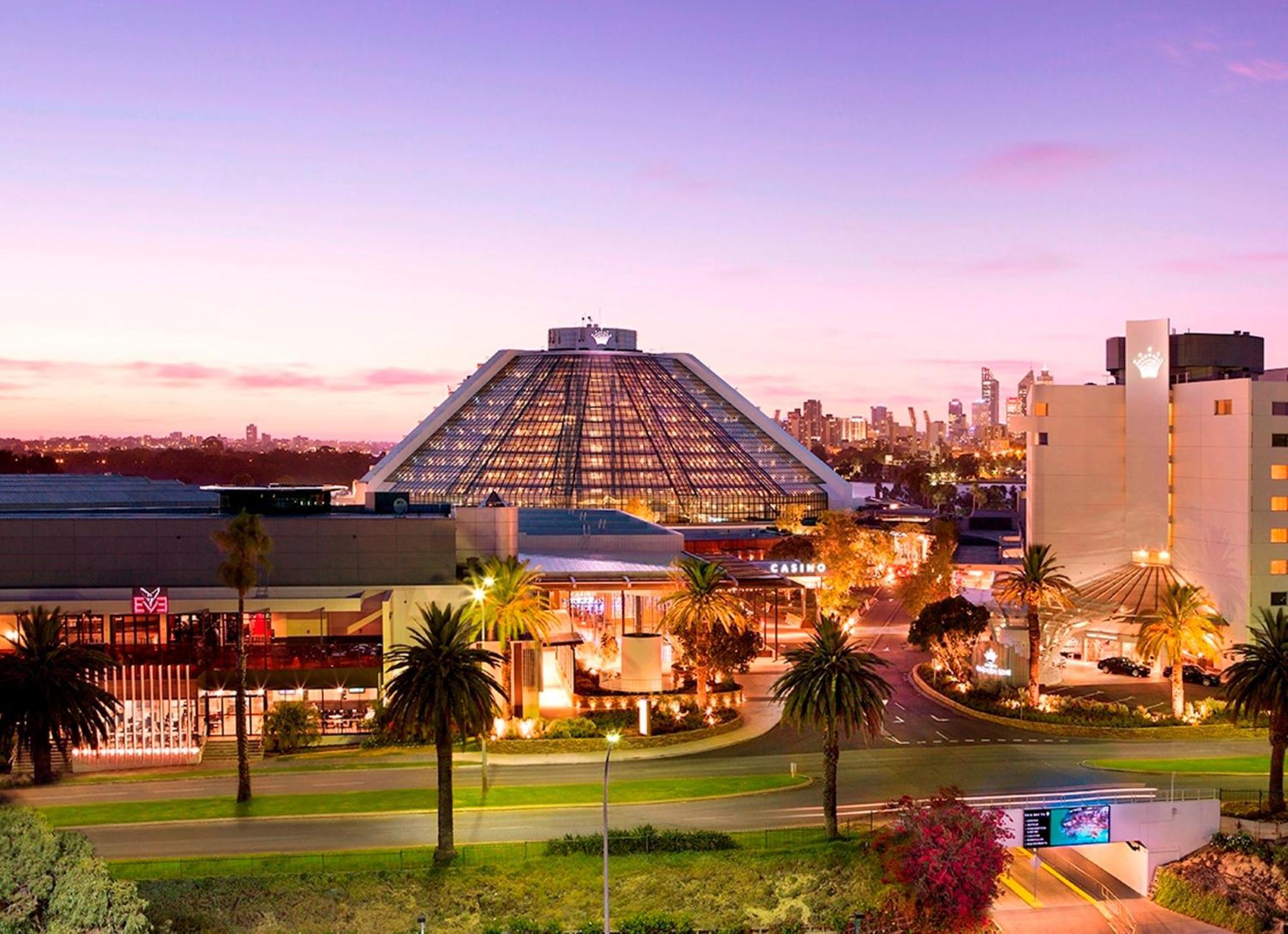 Crown Metropol Perth — Photos 1